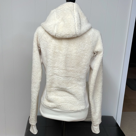 Bench cream fleece hoodie zip up. - Picture 6 of 16